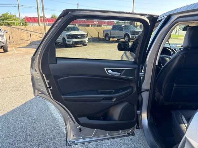 Used 2024 Silver Ford SEL image 14