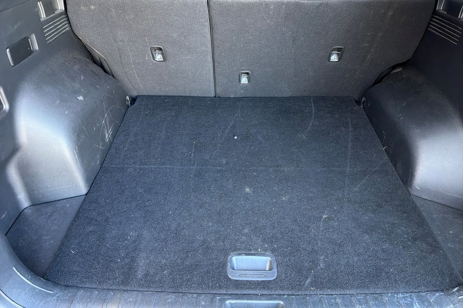 Used 2024 Shimmering Silver Hyundai SEL image 14