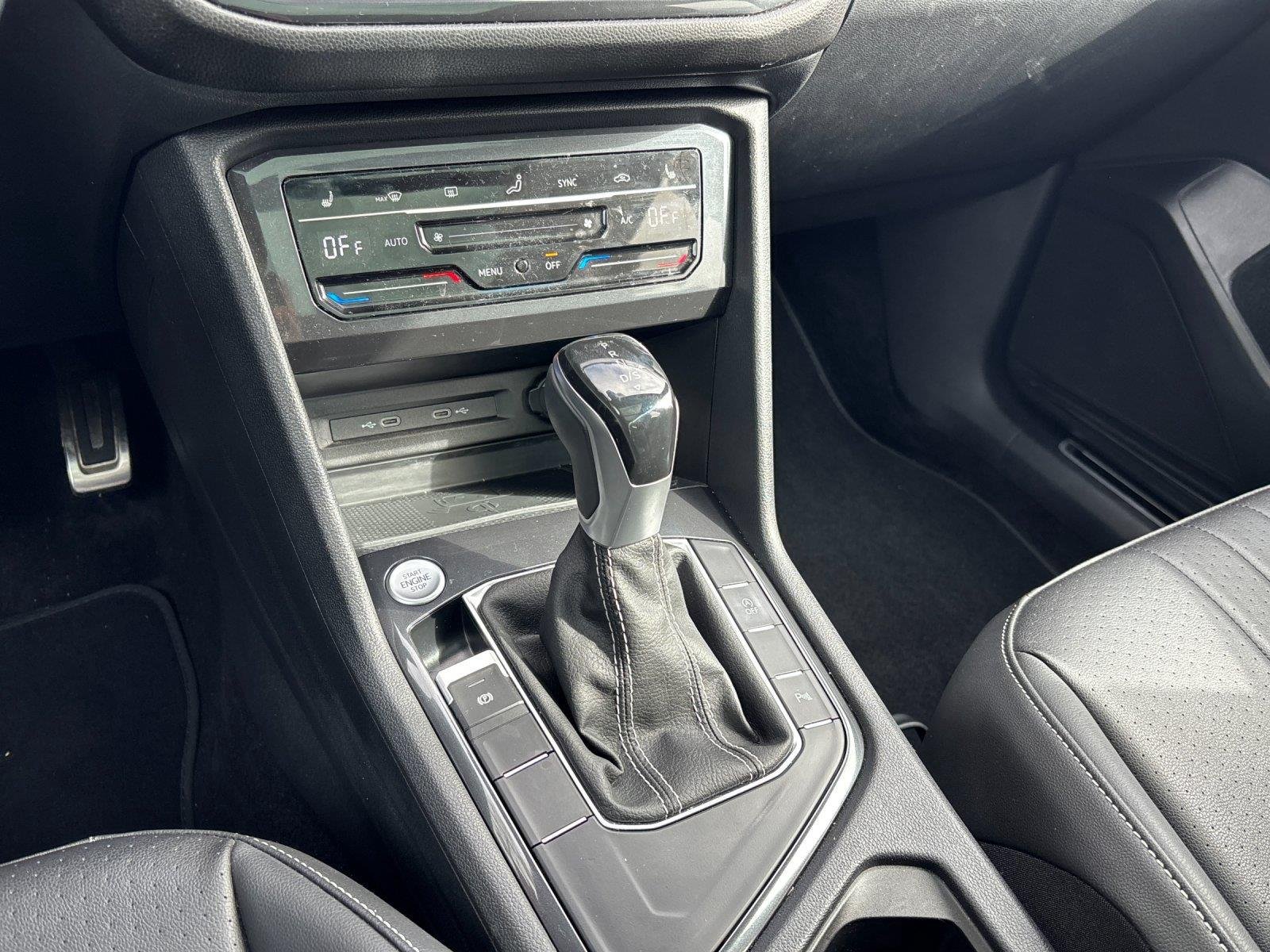 Used 2023 Pyrite Silver Metallic Volkswagen SE R-Line Black image 25