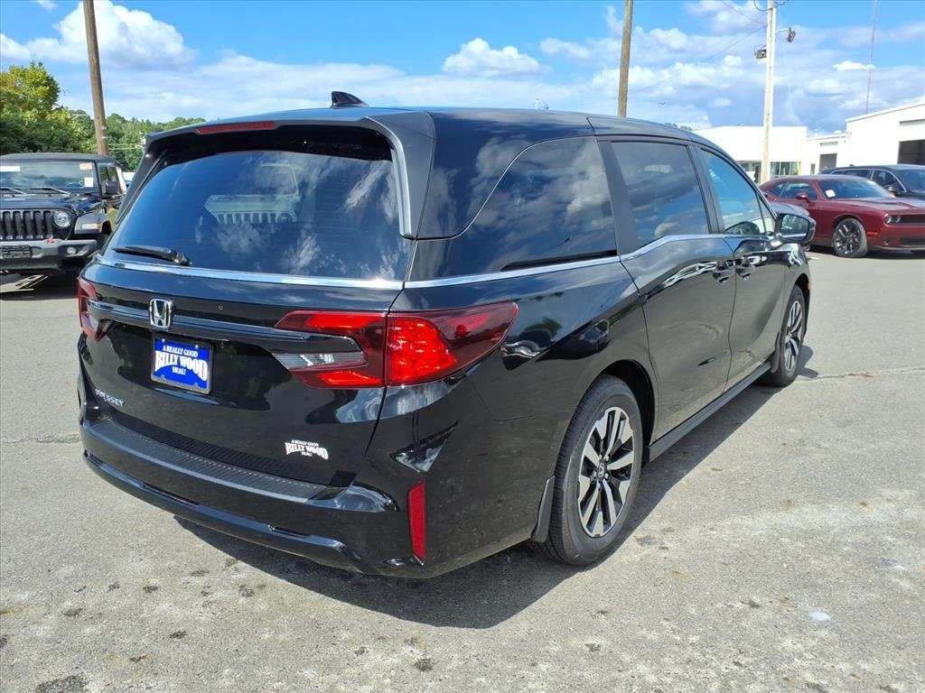 2026 Honda Odyssey EX-L photo 3