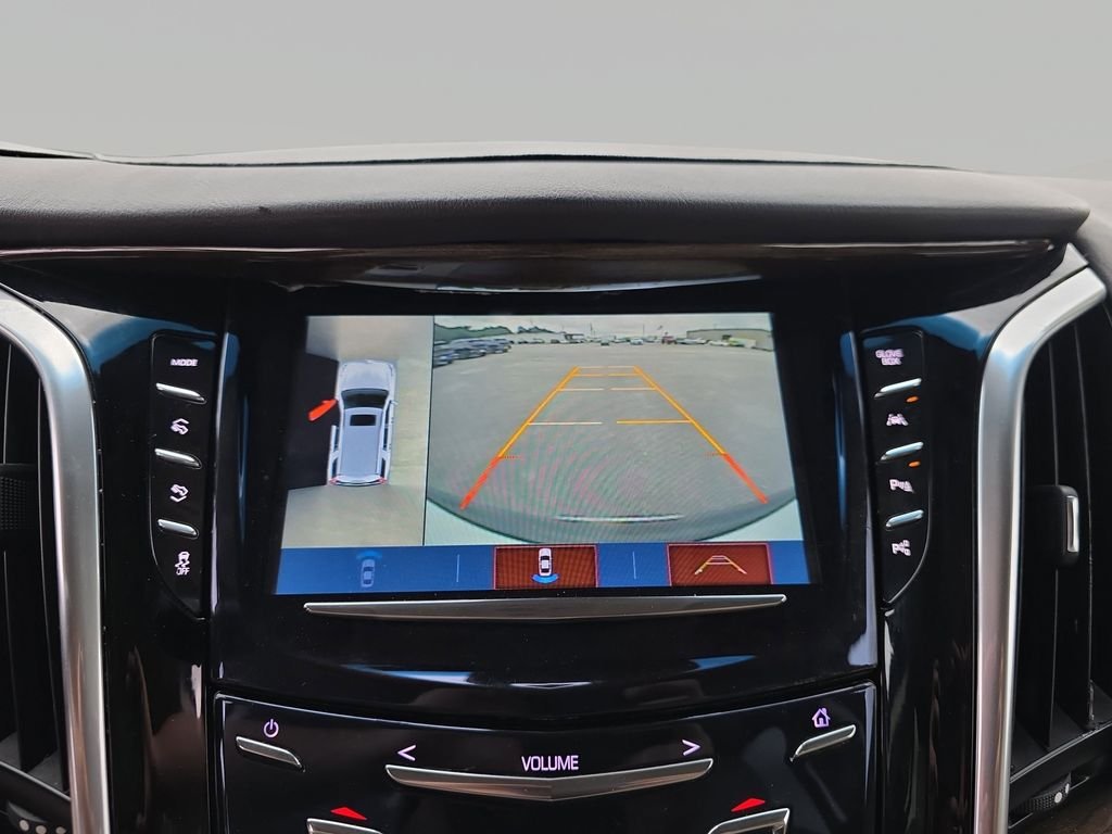 Used 2020 Crystal White Tricoat Cadillac Luxury image 28