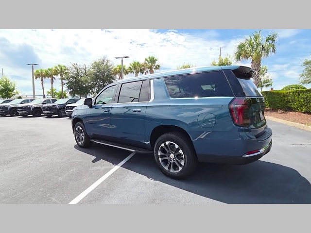 2026 Chevrolet Suburban LS - Photo 22