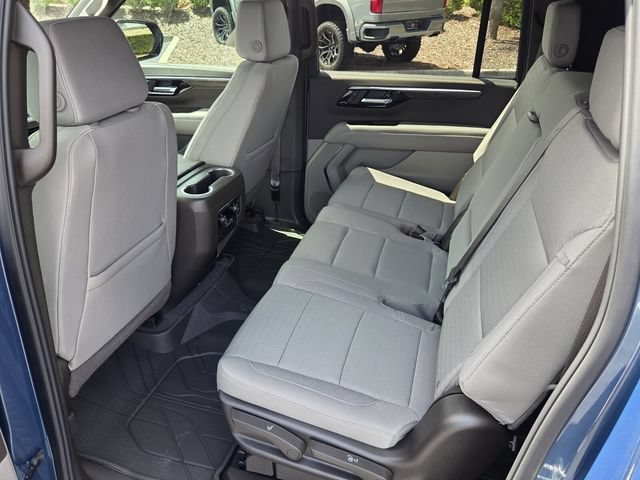 2026 Chevrolet Suburban LS - Photo 8