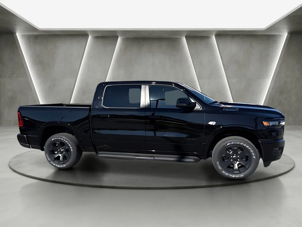 New 2026 Diamond Black Crystal Pearl-Coat Exterior Paint RAM Big Horn/Lone Star image 2