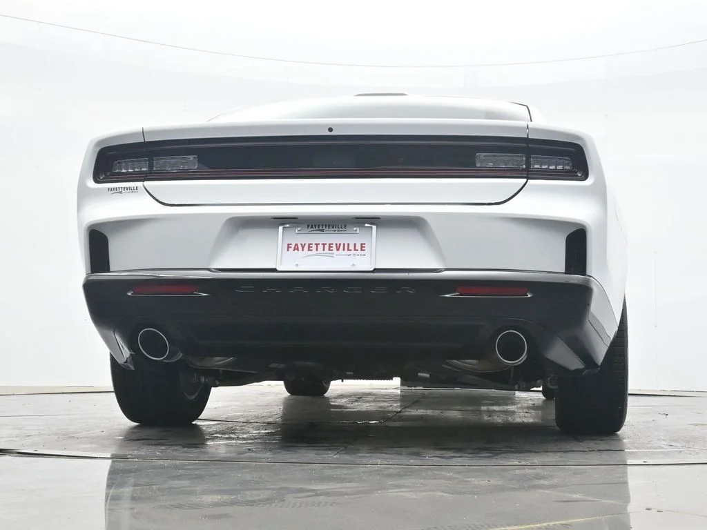 New 2026 White Knuckle Exterior Paint Dodge R/T image 39