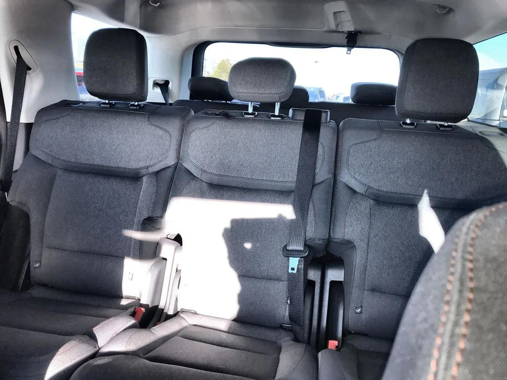 Used 2025 White Ford Active image 22