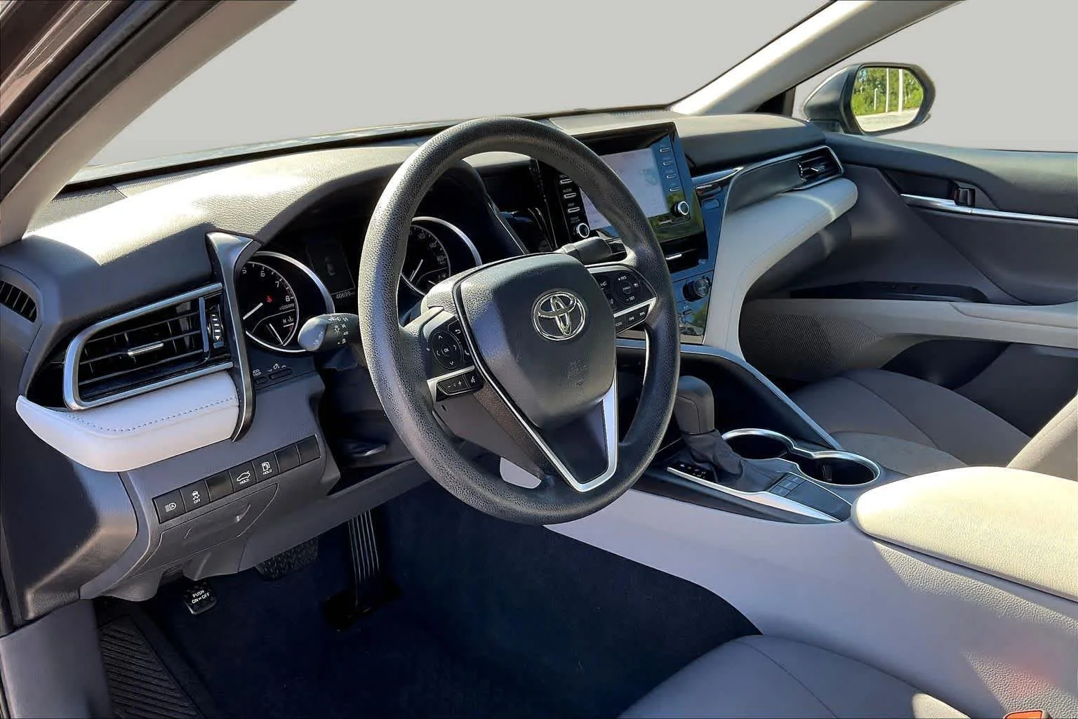 Used 2024 Predawn Gray Mica Toyota LE image 17