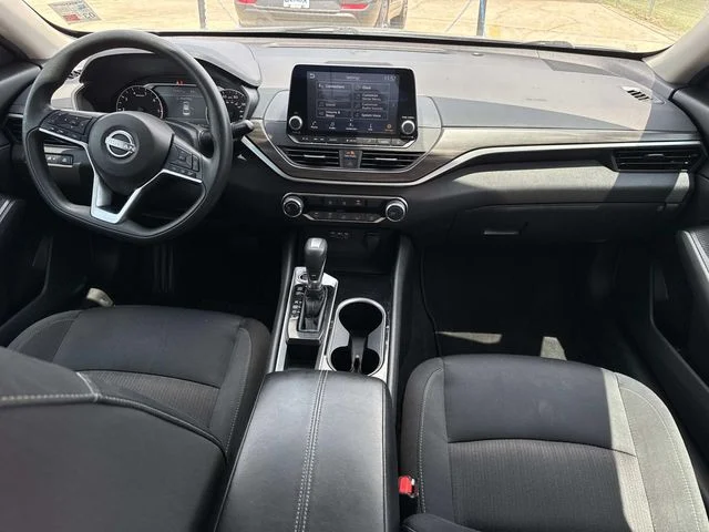 Used 2024 Silver Nissan 2.5 SV image 20