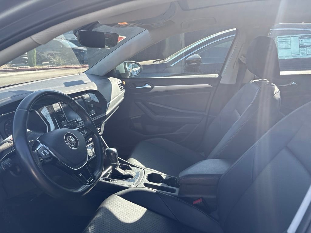 Used 2019 Silver Metallic Volkswagen 1.4T SE image 12