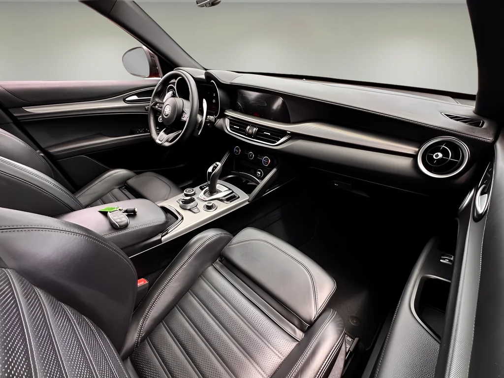 Used 2025 Red Alfa Romeo Base image 21
