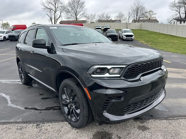 New 2026 Diamond Black Clear-Coat Exterior Paint Dodge GT image 4