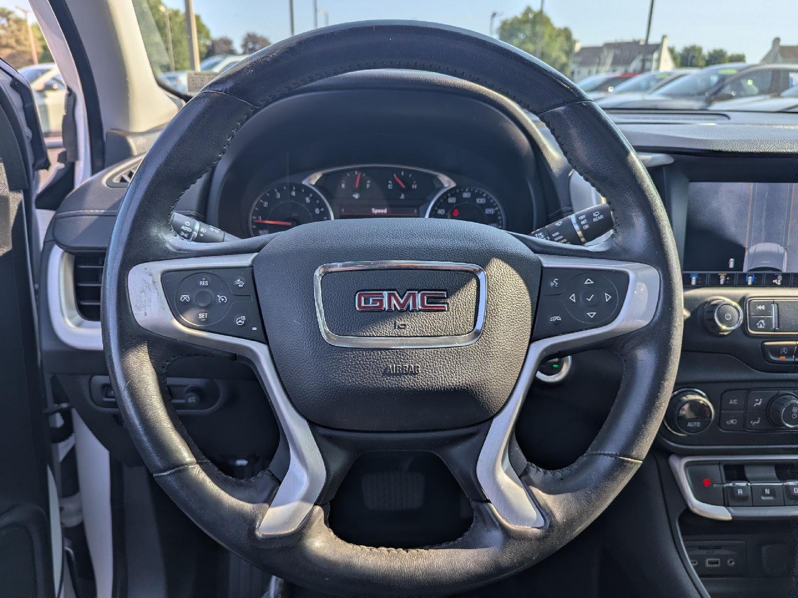 Used 2022 Summit White GMC SLT image 19