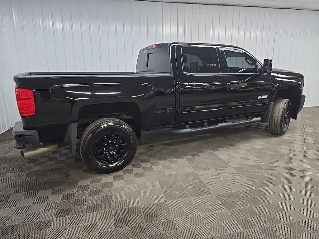 Used 2019 Black Chevrolet LTZ image 3