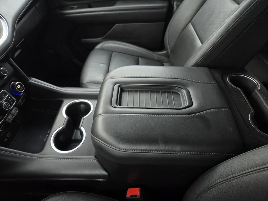 Used 2022 Black Chevrolet Z71 image 30