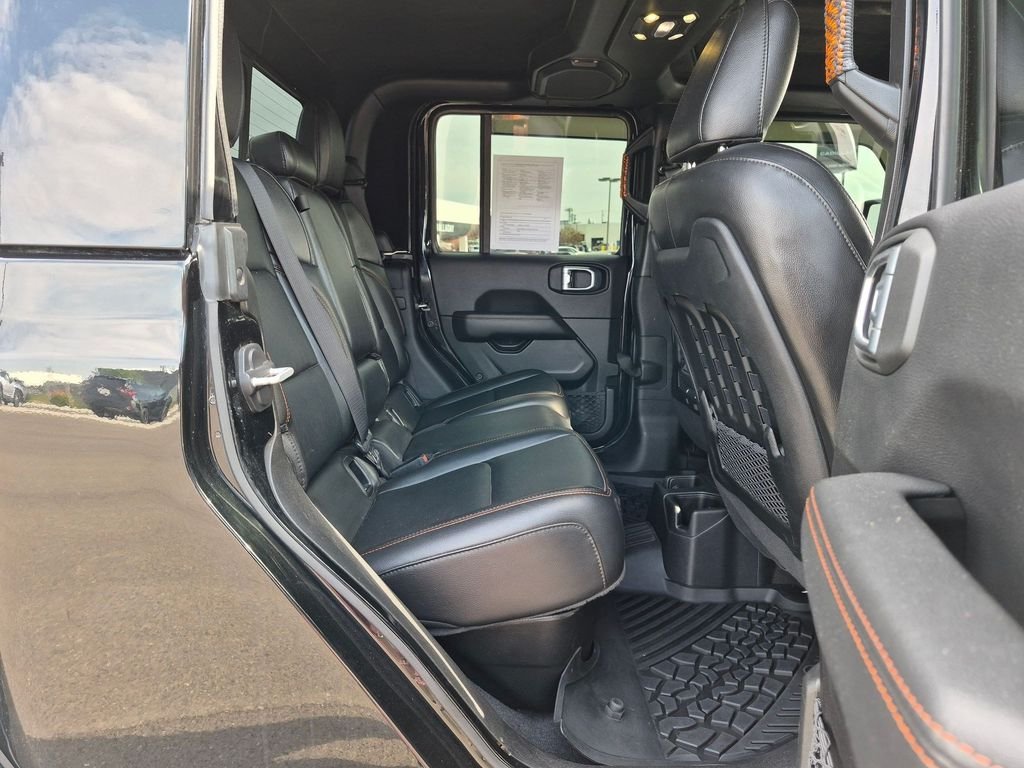 Certified Used 2023 Black Clearcoat Jeep Mojave image 21