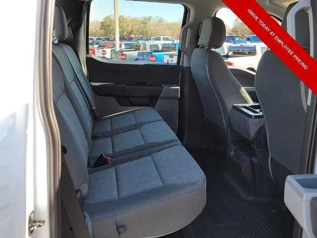 New 2026 Oxford White Ford F-250® XL image 41