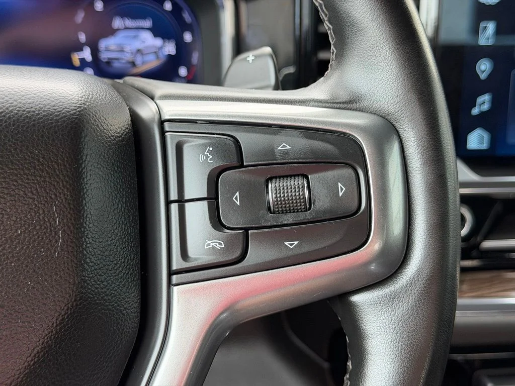 Used 2024 White Chevrolet RST image 19