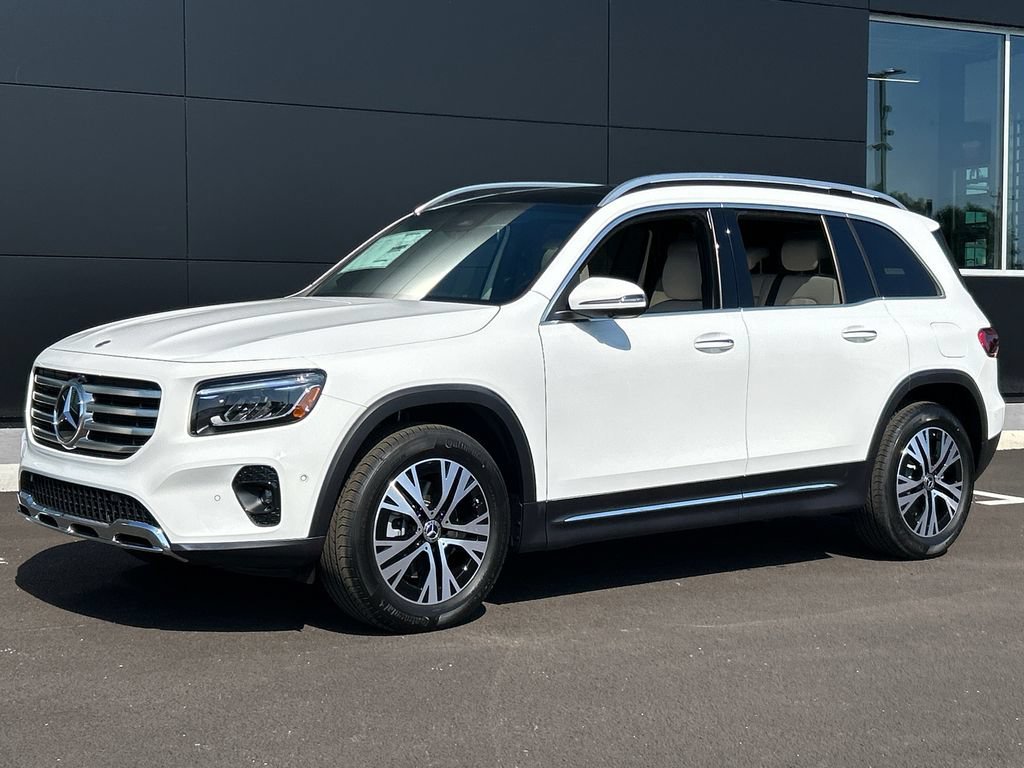 New 2026 Polar White Mercedes-Benz GLB 250 image 37