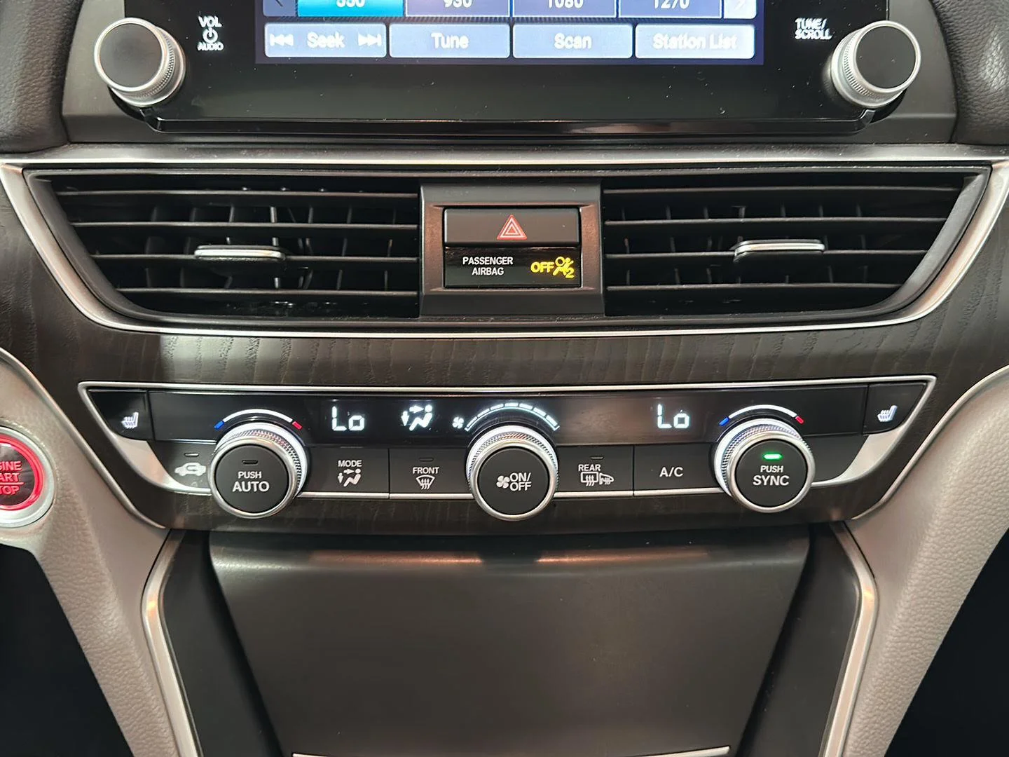Used 2020 Modern Steel Metallic Honda EX-L image 17