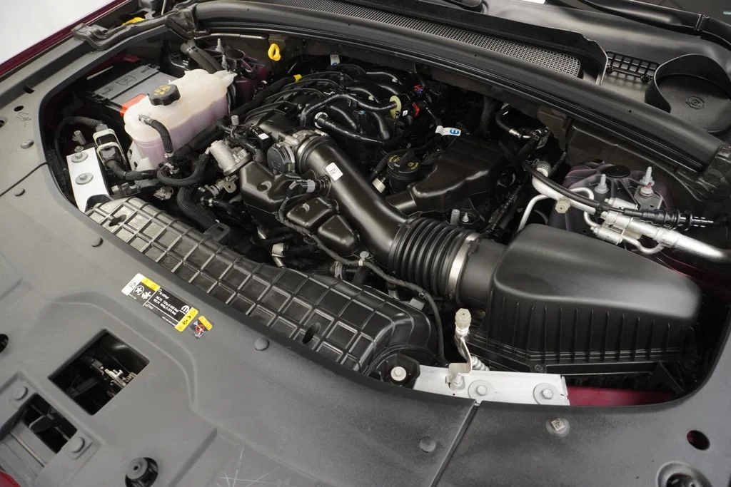 Used 2025 Red Jeep Altitude X image 51