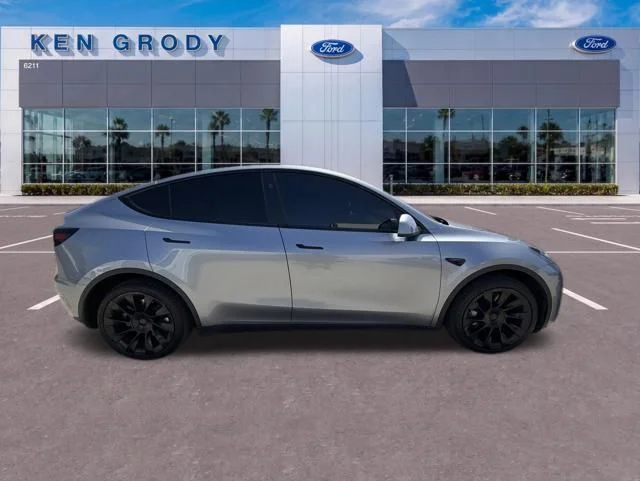 Used 2024 Tesla Model Y Long Range with VIN 7SAYGDEE1RA294839 for sale in Carlsbad, CA