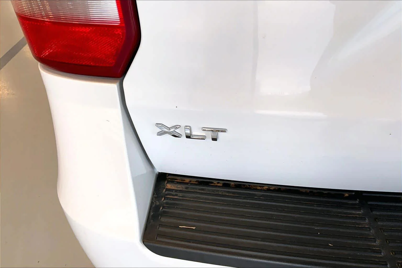 Used 2020 Oxford White Ford XLT image 10