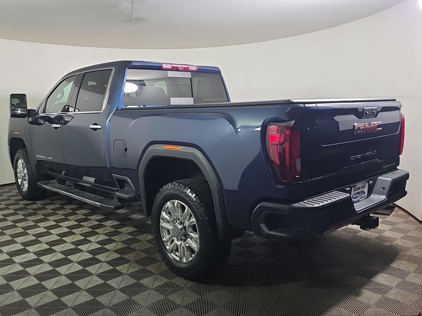Used 2021 Pacific Blue Metallic GMC Denali image 12