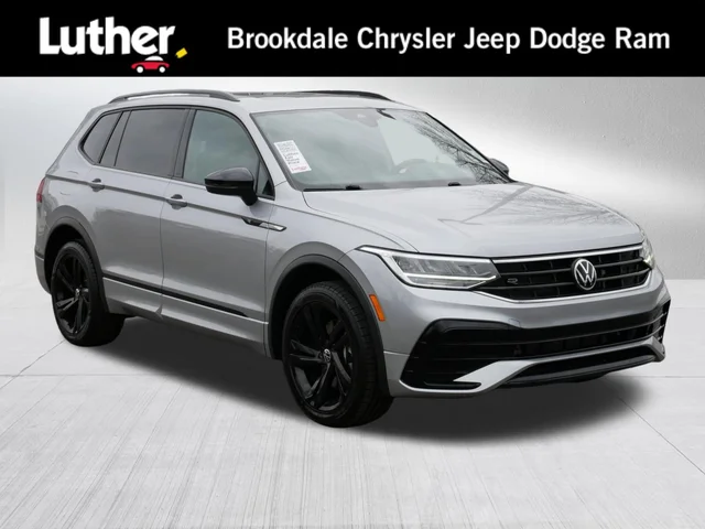 2023 Volkswagen Tiguan SE R-Line Black