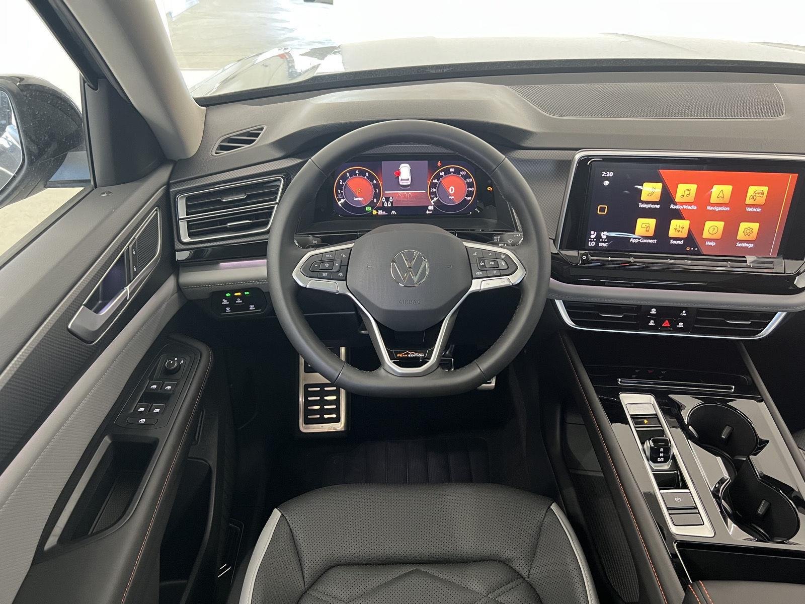 New 2026 Pure Gray Volkswagen 2.0T Peak Edition image 27