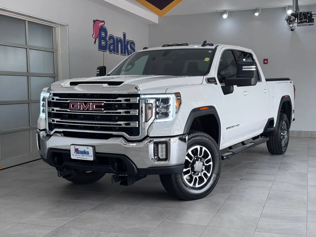 Certified Used 2022 Summit White GMC SLE image 2