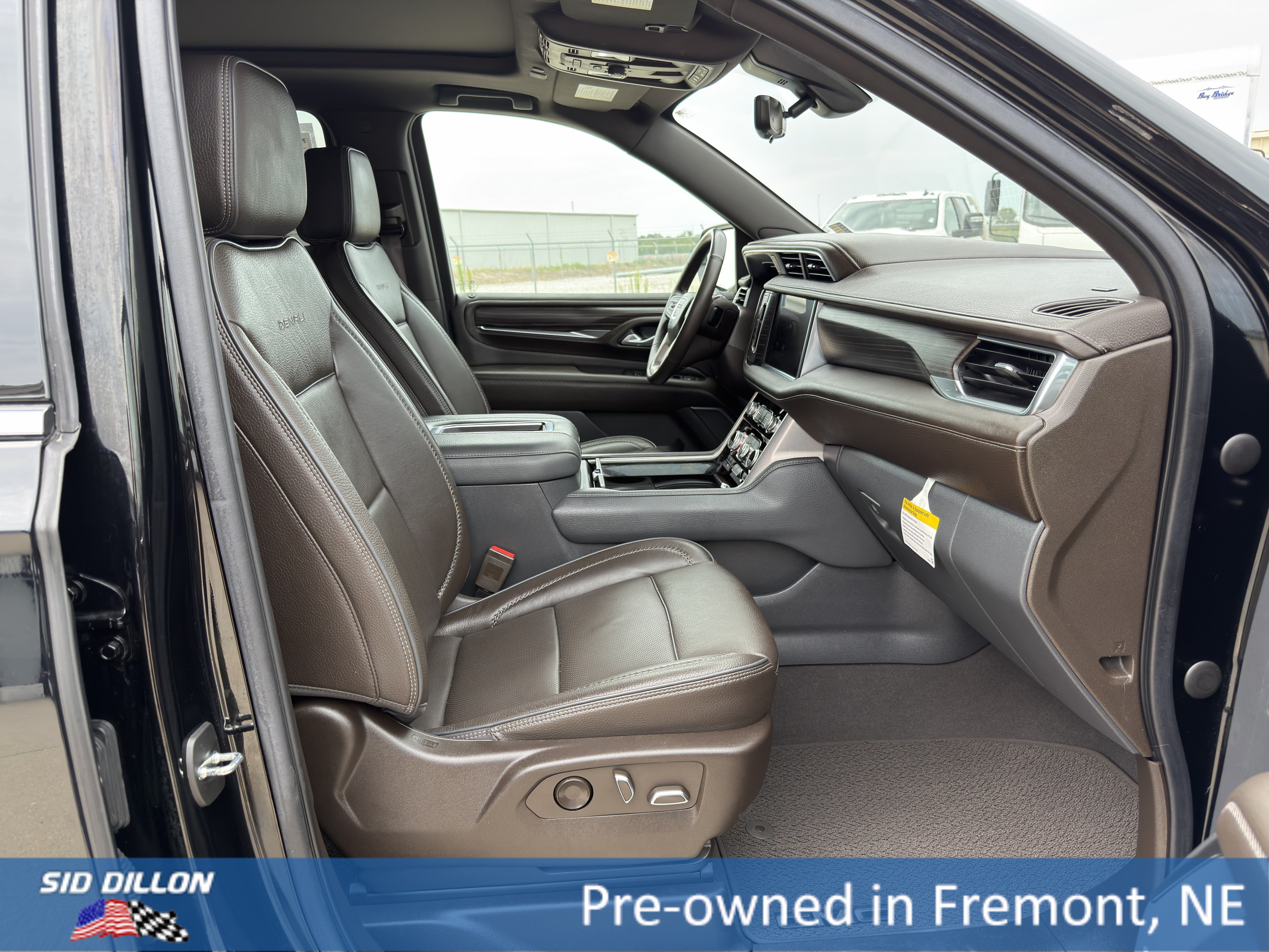 Used 2022 Onyx Black GMC Denali image 20