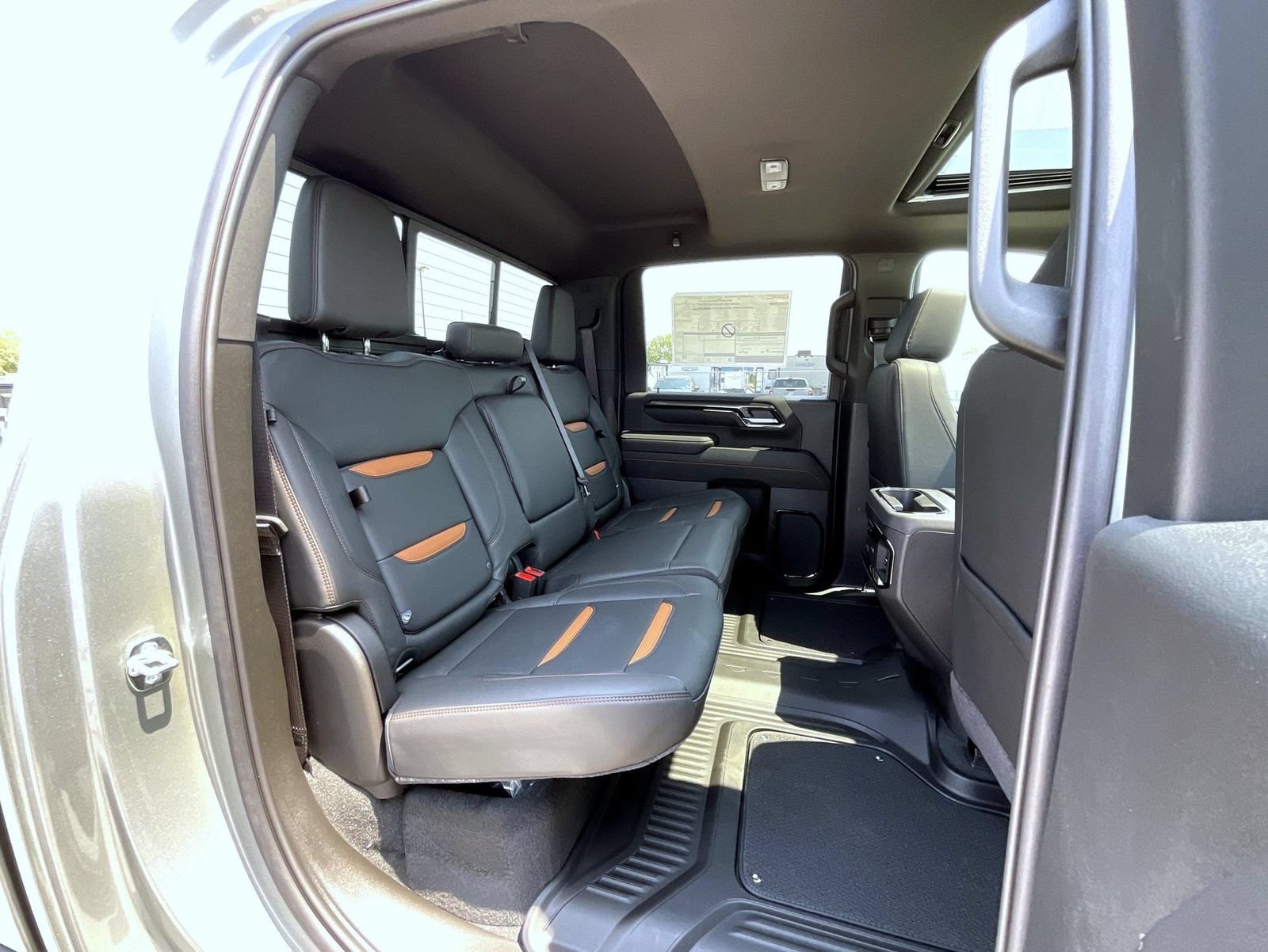 2026 GMC Sierra 2500HD AT4 - Photo 18