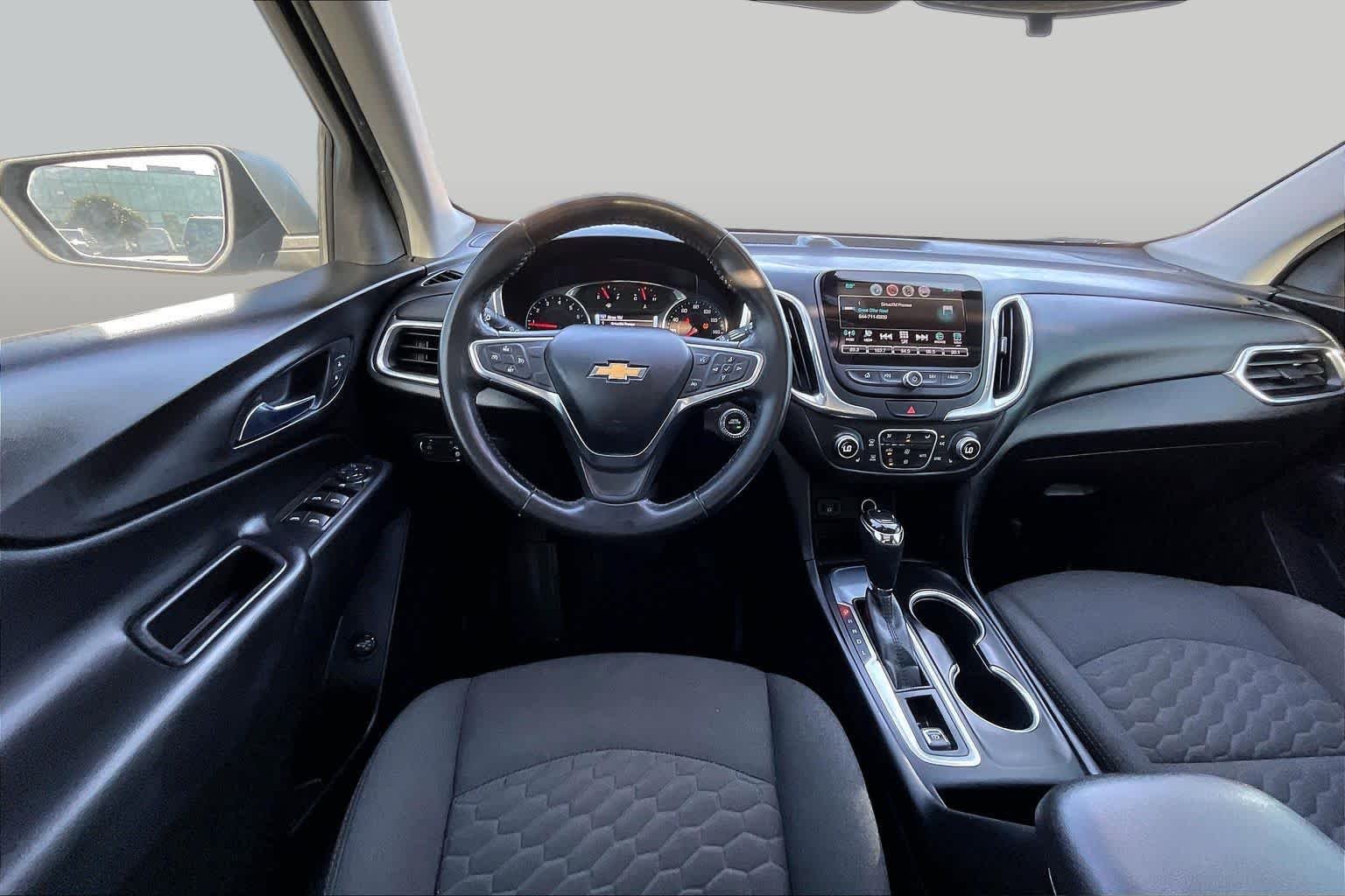 Used 2018 Silver Ice Metallic Chevrolet LT image 5