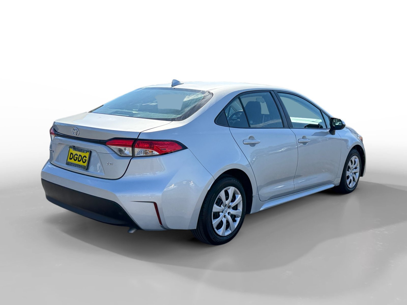 Used 2024 Classic Silver Metallic Toyota LE image 5