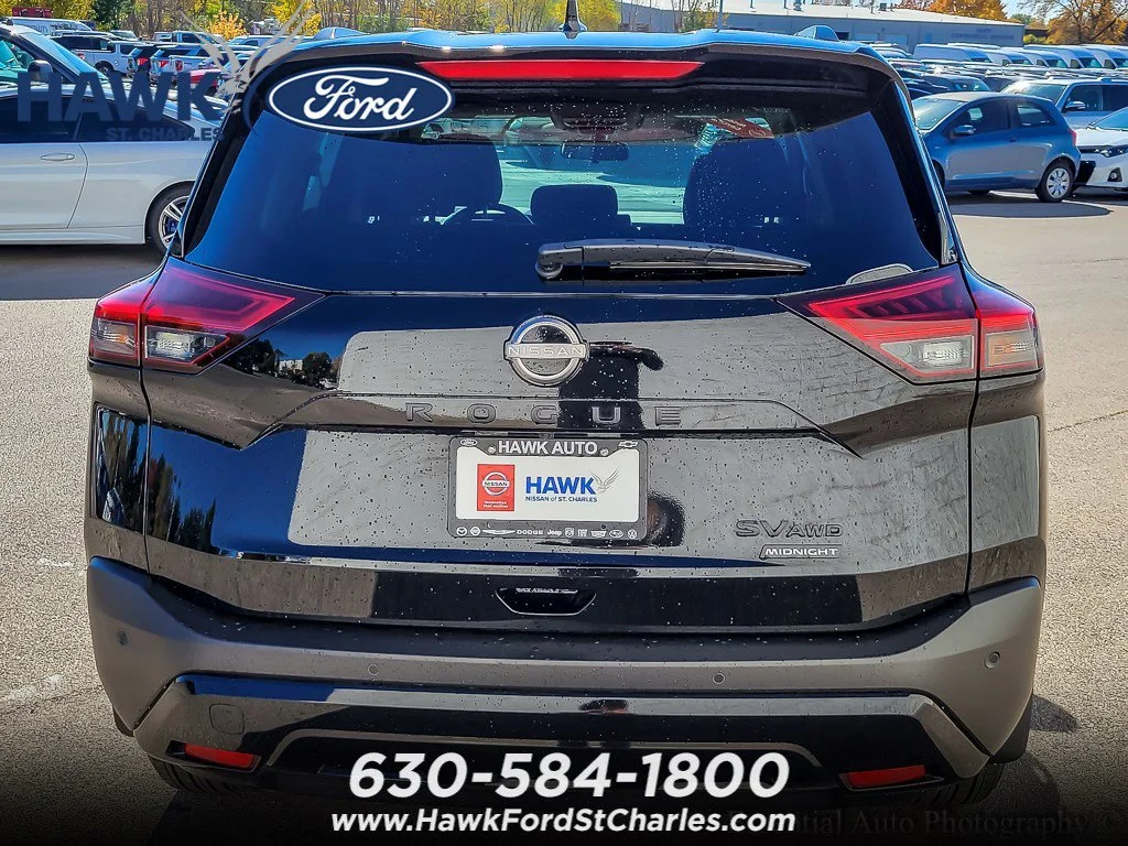 Used 2023 Black Nissan SV image 4