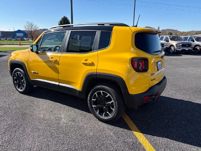 Used 2023 Solar Yellow Clearcoat Jeep Trailhawk image 5