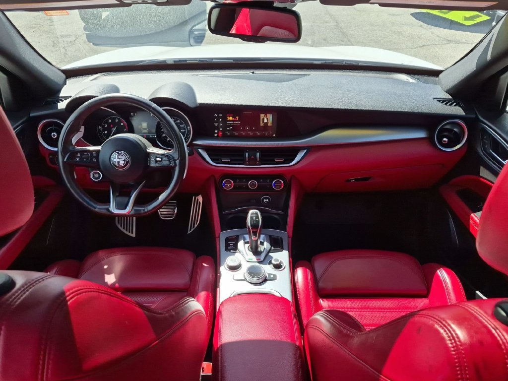 Used 2021 White Alfa Romeo Ti Sport image 23