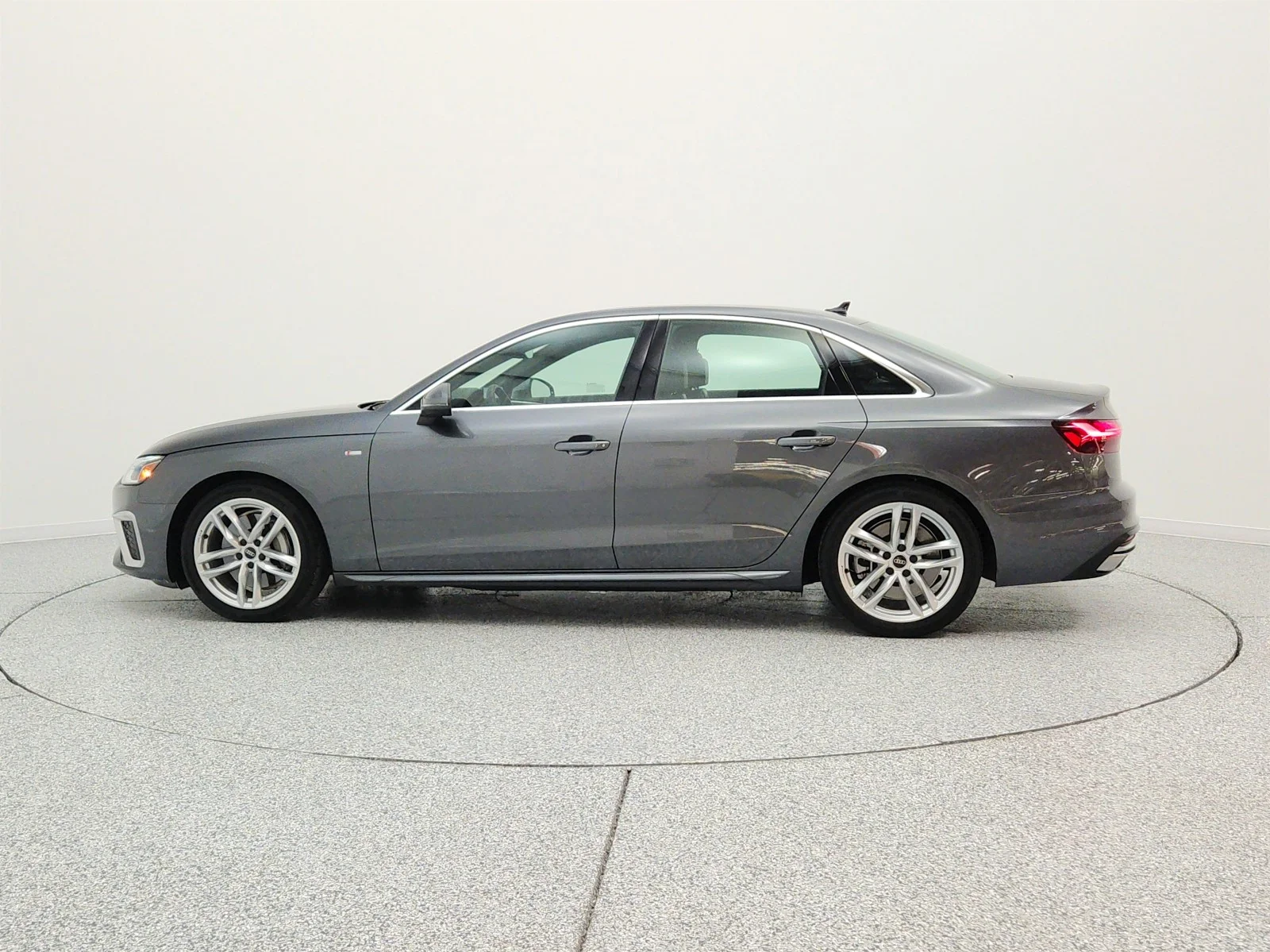 Used 2023 Daytona Gray Pearl Effect Audi S line Premium Plus 45 TFSI quattro image 8