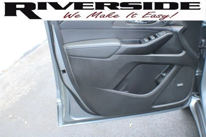Used 2023 Sterling Gray Metallic Chevrolet Premier image 6