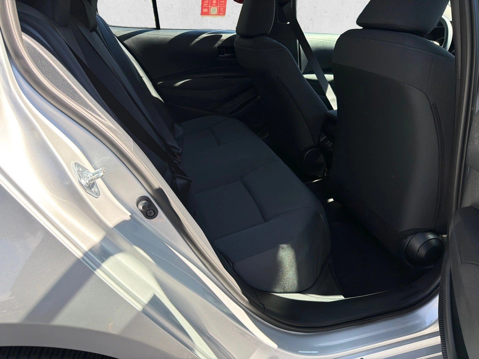 New 2027 Classic Silver Metallic Toyota LE image 15