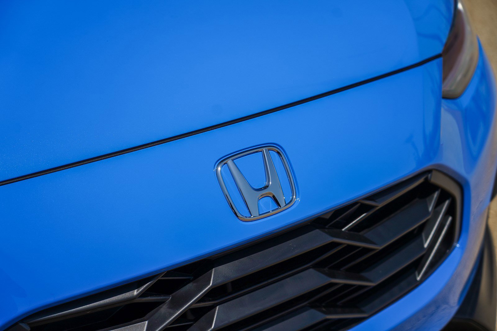 New 2027 Boost Blue Pearl Honda Sport image 3