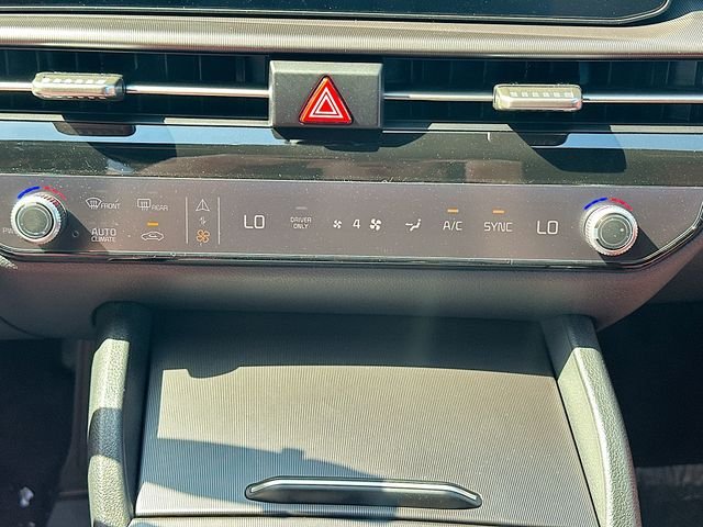 New 2026 Shadow Matte Gray Kia SX Prestige image 16