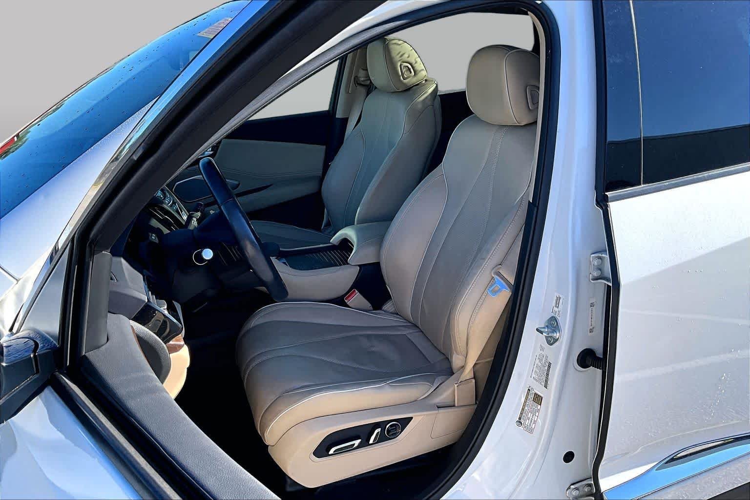 Used 2021 Platinum White Pearl Acura w/Advance Package image 8