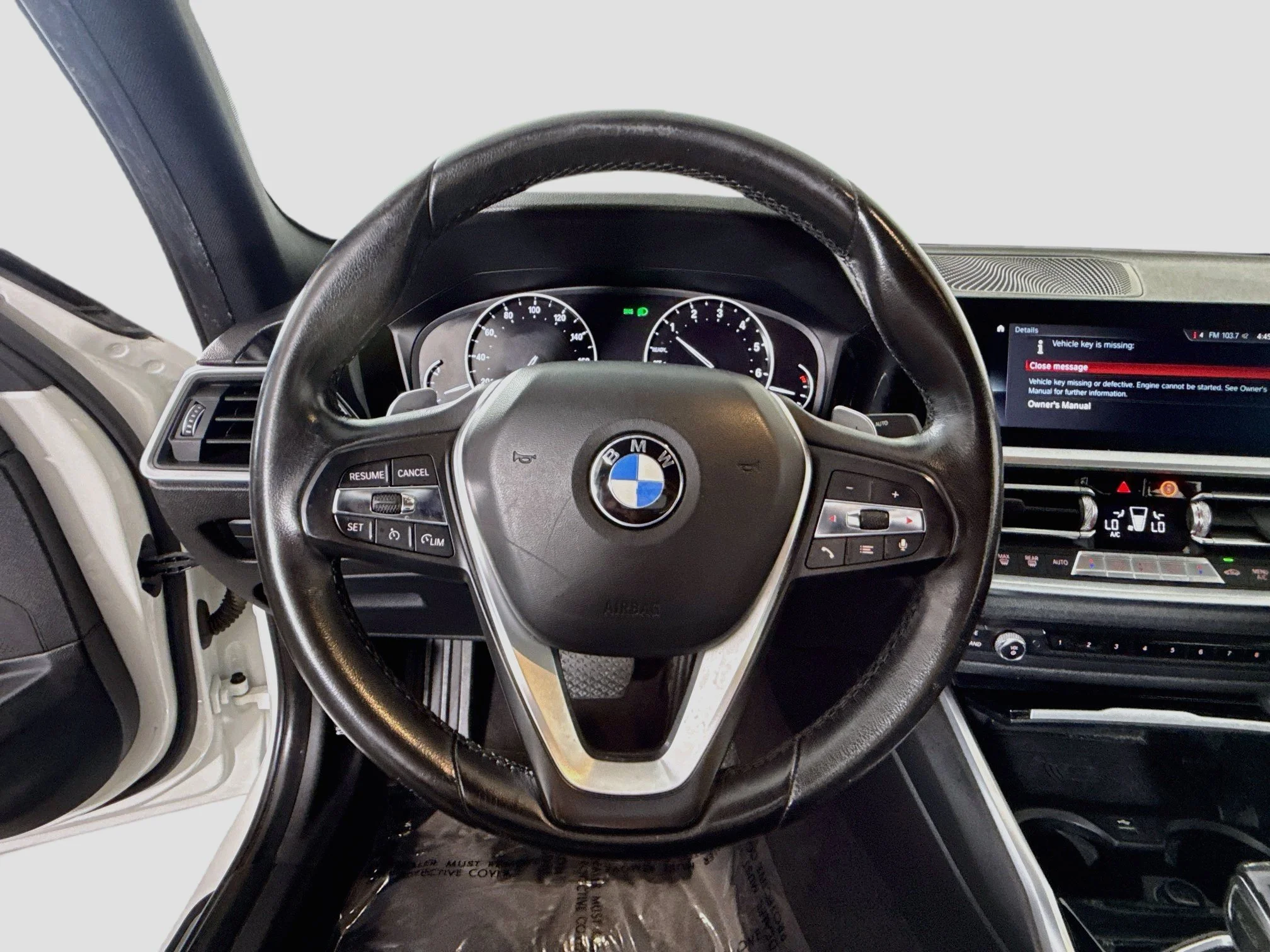 Used 2019 Alpine White BMW 330i image 9