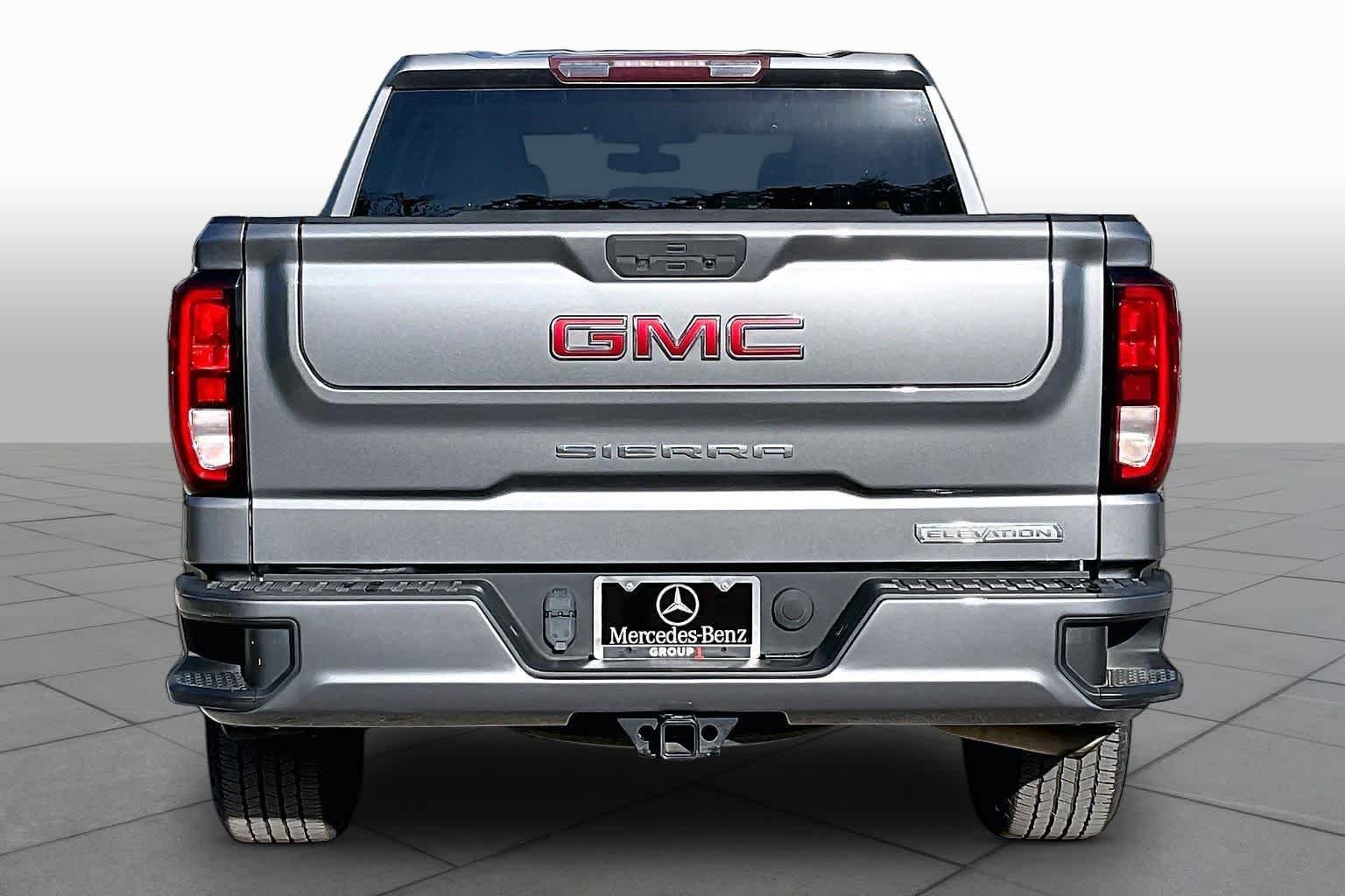 Used 2020 Satin Steel Metallic GMC Elevation image 5
