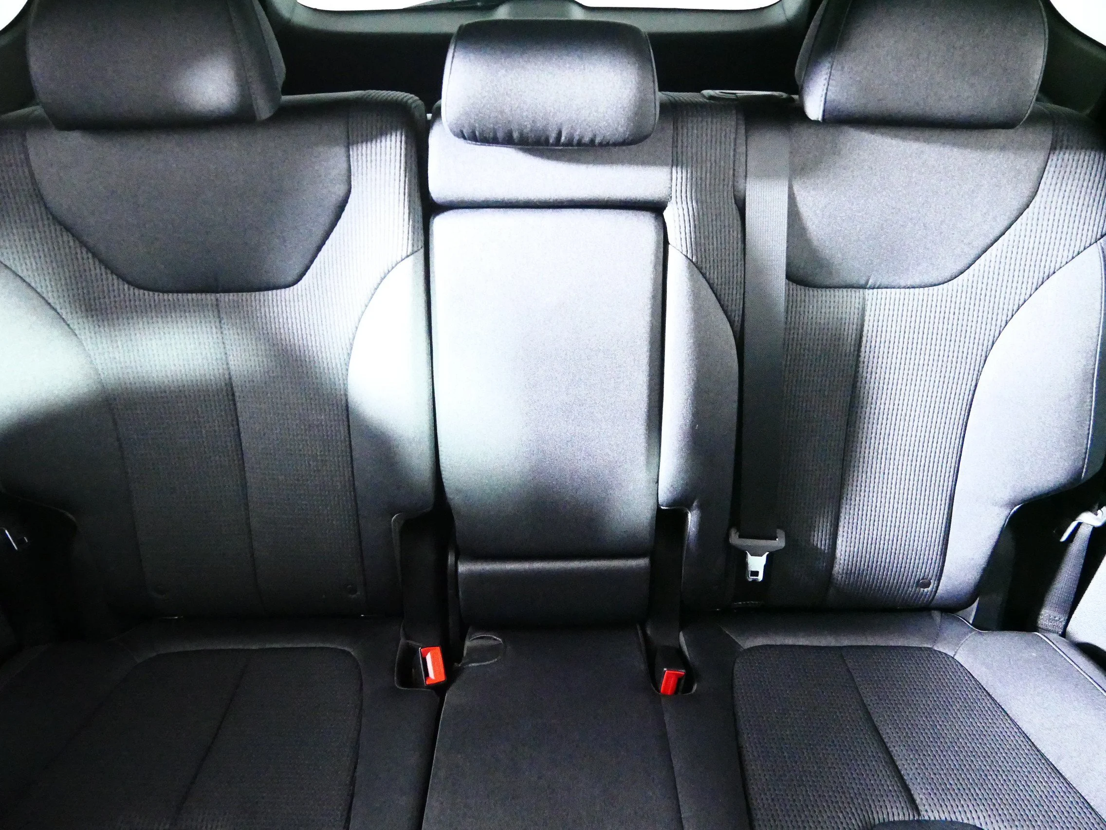 Used 2022 Hampton Gray Hyundai SEL image 13