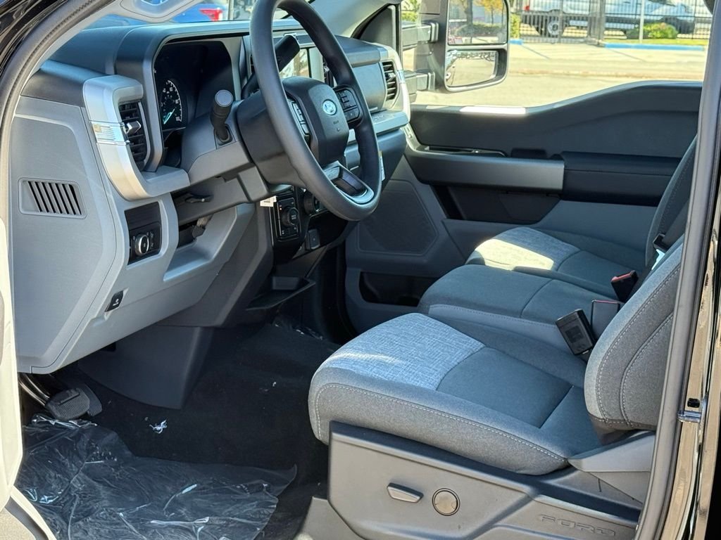 New 2026 Agate Black Metallic Ford F-250® XLT image 5