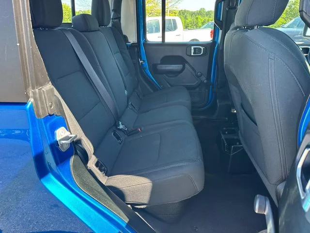 Used 2020 Blue Jeep Sport image 21