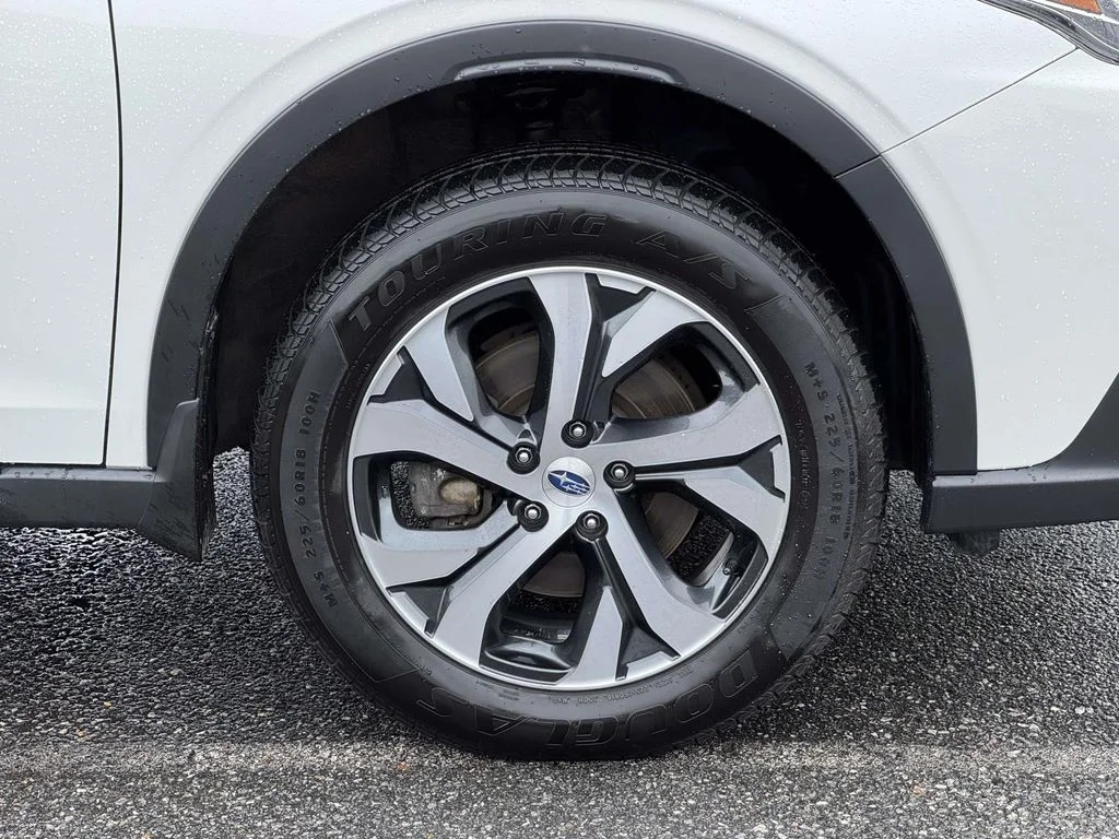 Used 2022 White Subaru Touring image 12