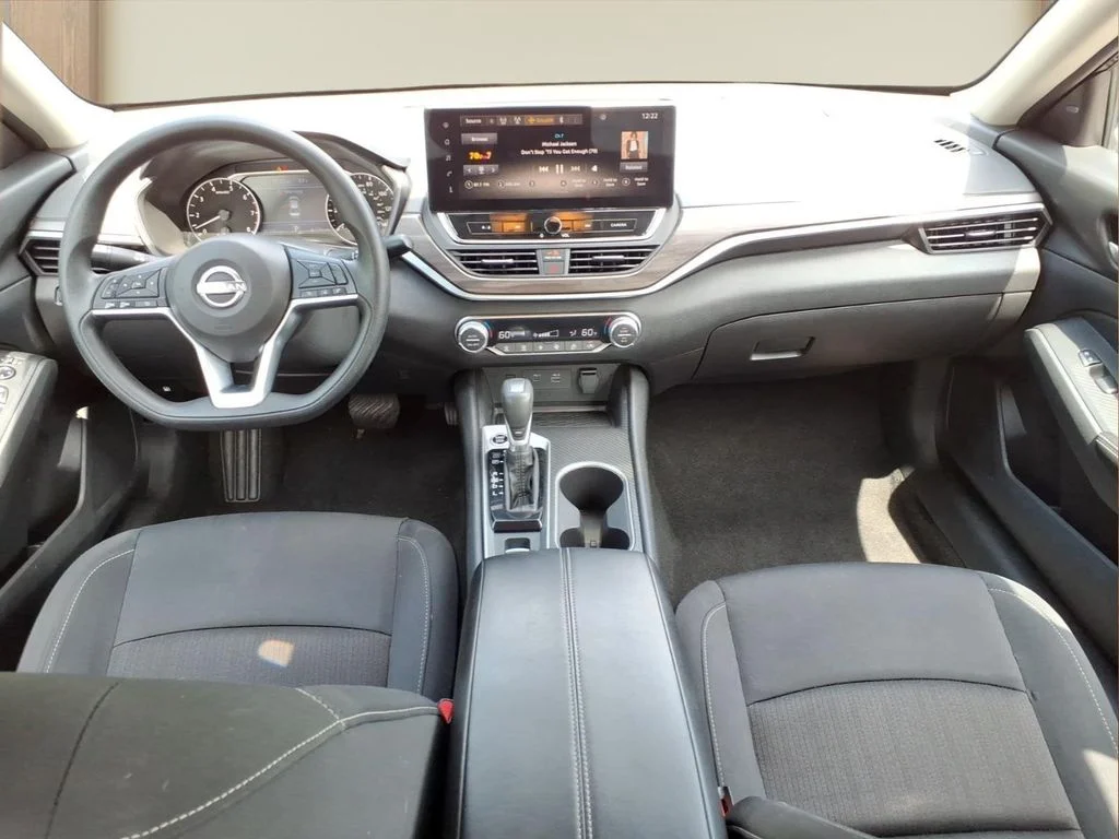 Used 2025 Black Nissan 2.5 SV image 24
